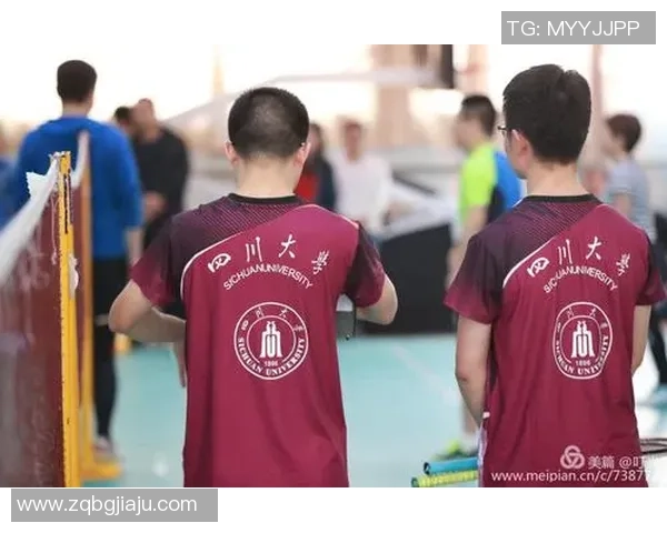 重庆羽毛球队与杭州羽毛球队赛后状态分析与复盘探讨 重庆羽毛球队与杭州羽毛球队赛后状态分析与复盘探讨