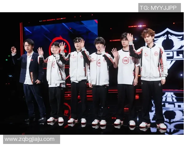 最新和平精英节奏排行榜揭晓JDG强势领跑前十名团队表现分析 最新和平精英节奏排行榜揭晓JDG强势领跑前十名团队表现分析